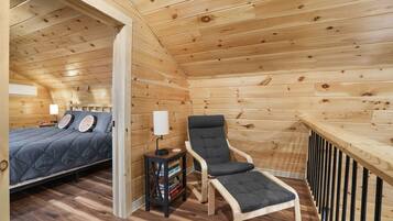 2 bedrooms, WiFi (free), bed sheets