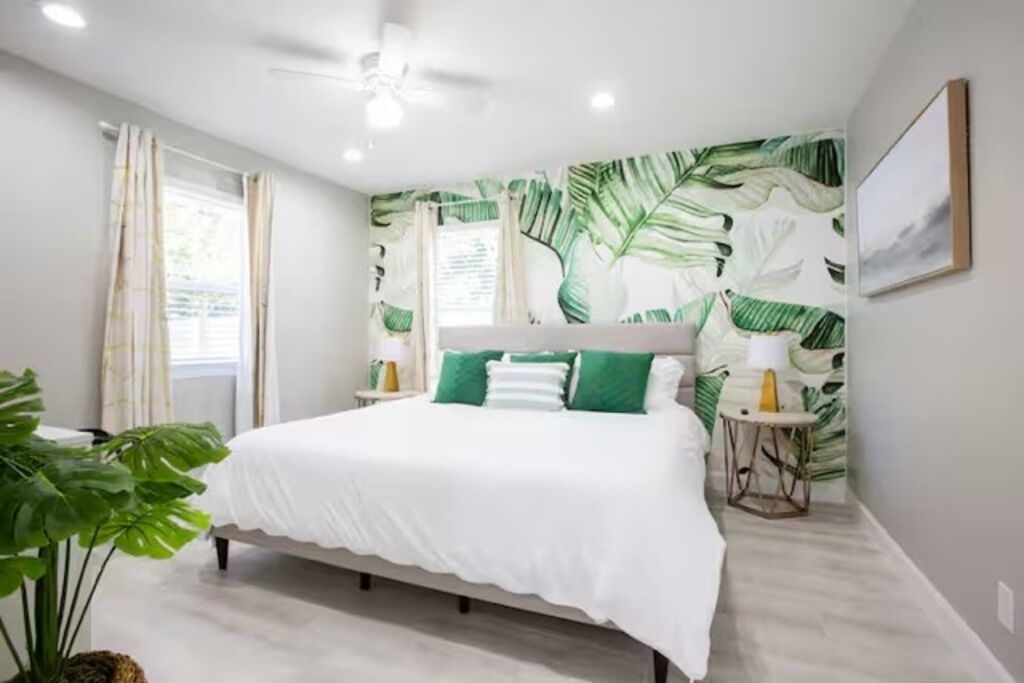 2 bedrooms, iron/ironing board, travel crib, free WiFi