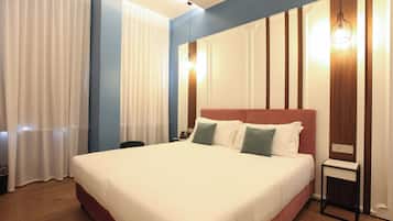 Junior Double or Twin Room, City View | Premium bedding, down comforters, in-room safe, blackout drapes