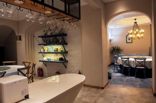 Shengsi Blue Castle Scenic Apartment (Liujingtan)