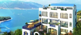 Shengsi Oriental Blue Castle Seaview Hotel