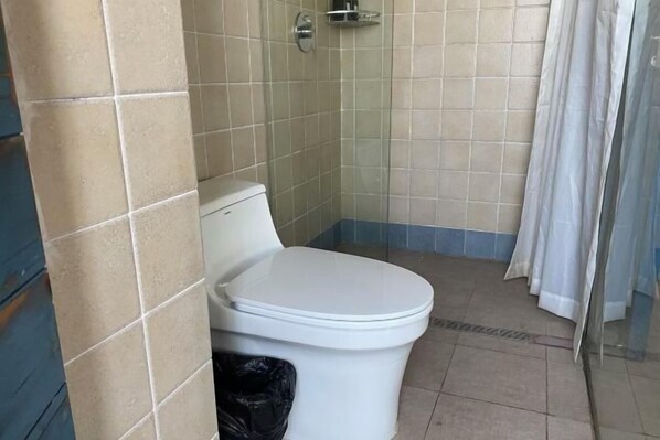 Imagen sin descripción, 1 de 213, botón