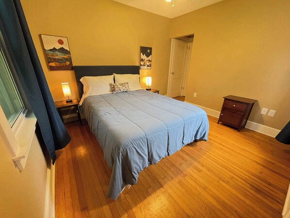 4 bedrooms, travel crib, WiFi, bed sheets