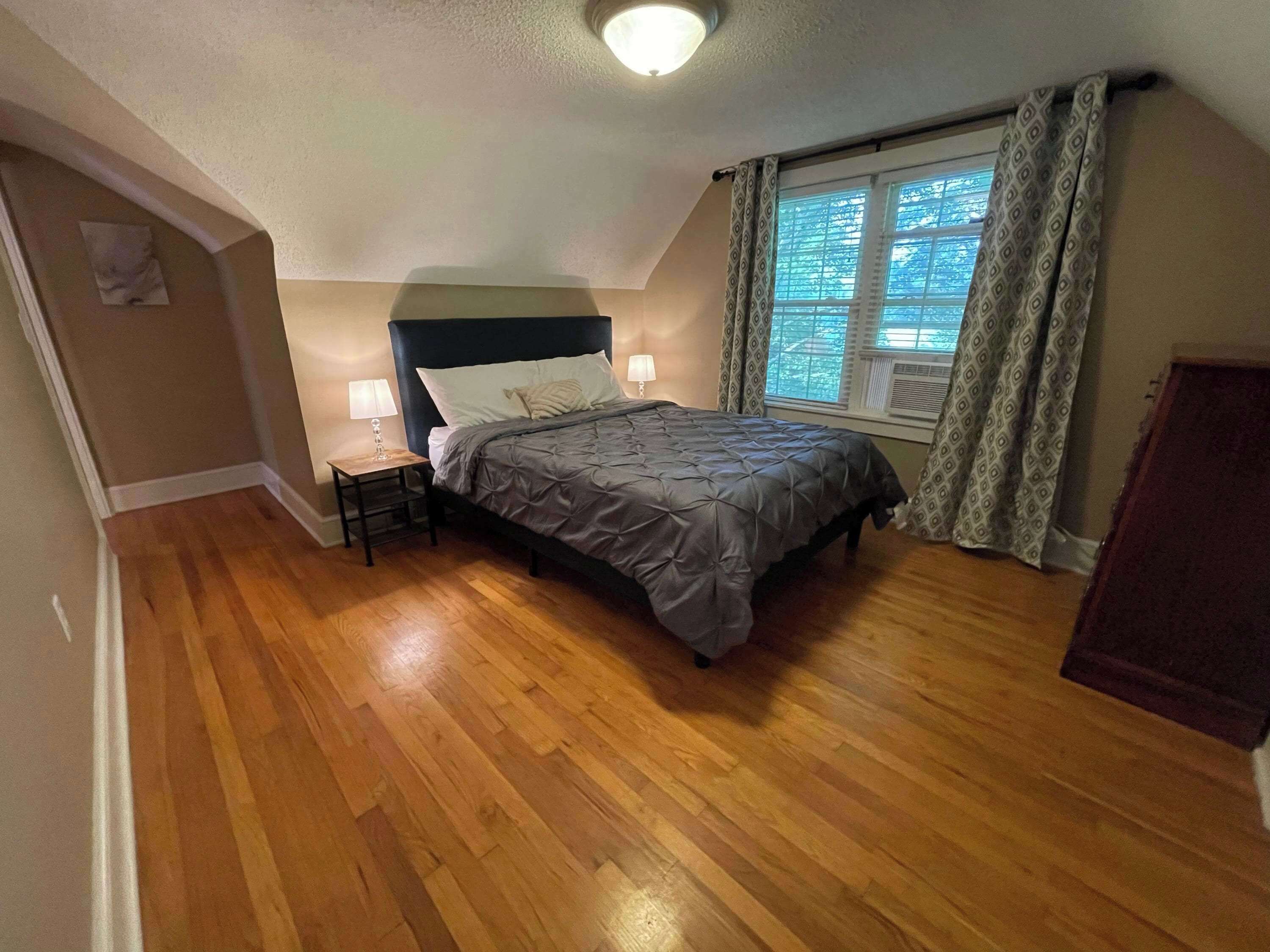 4 chambres, lit parapluie, Wi-Fi, draps fournis