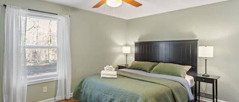 3 quartos, escrivaninha, berço de viagem, Wi-Fi