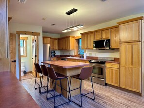 Microwave, oven, stovetop, dishwasher