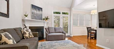 TV, fireplace, offices