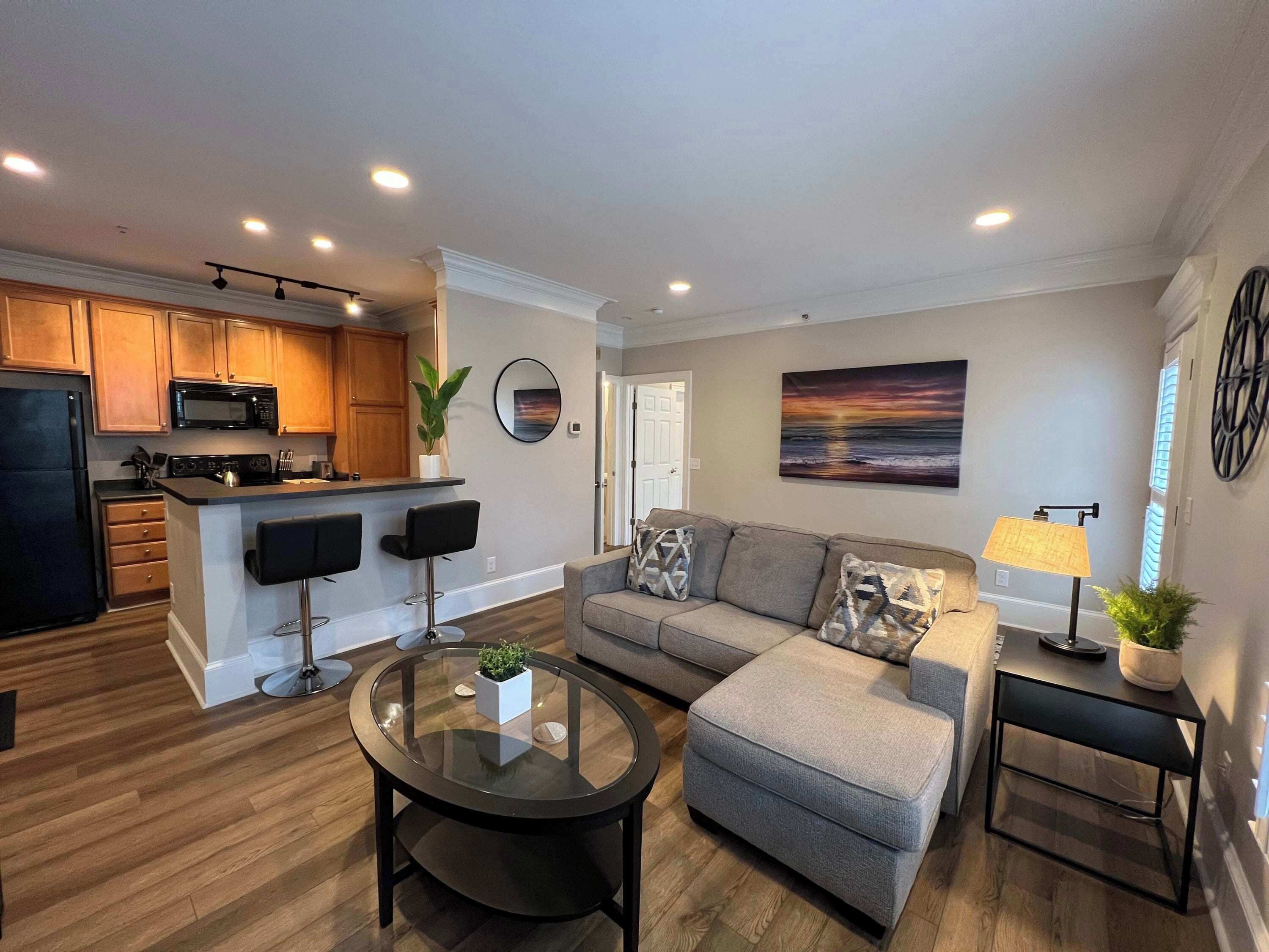 Televisión y oficina 