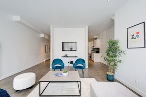 Smart TV - BRIGHT appartement Plateau Mont-Royal,Parking15$ (Montréal)