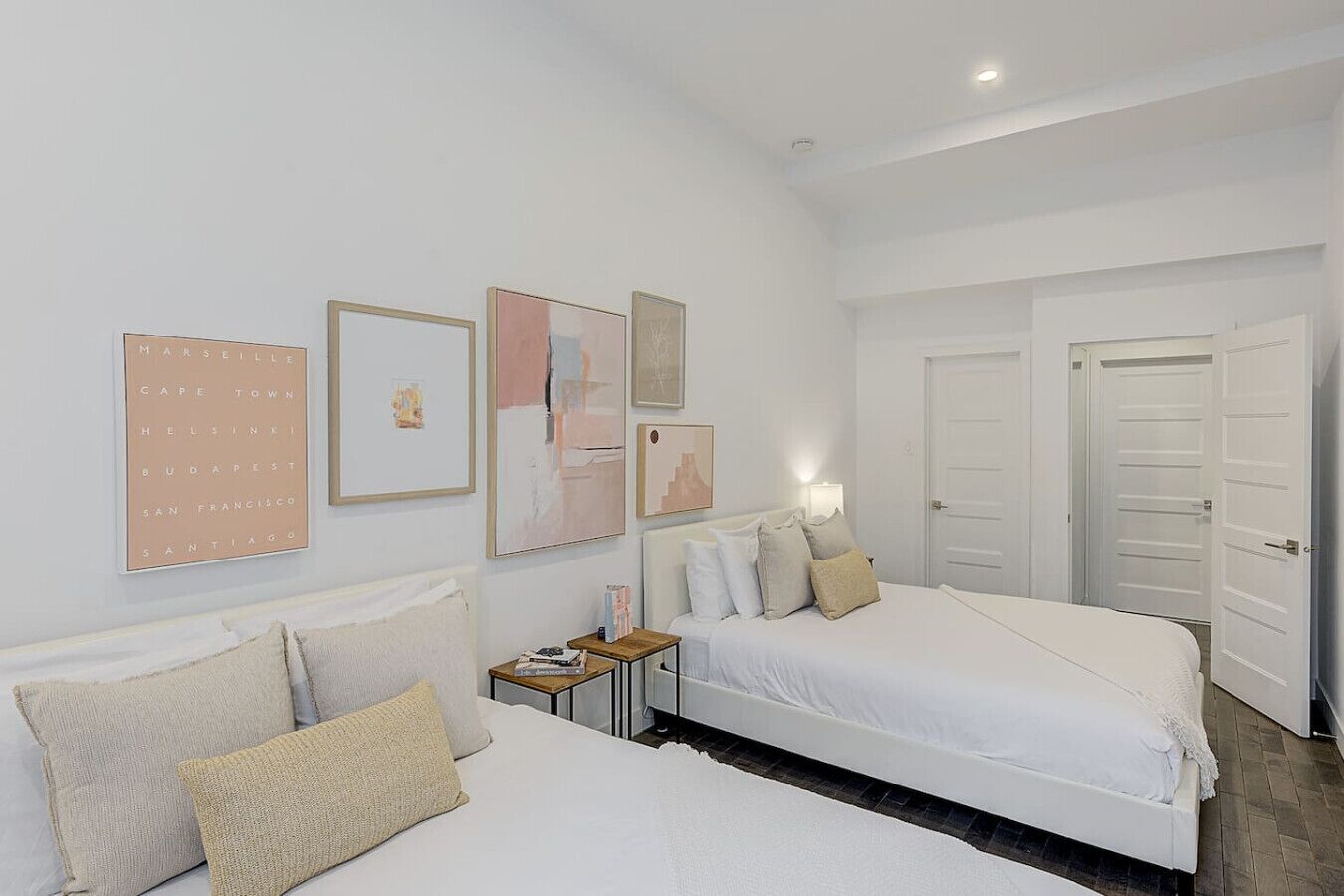 2 間睡房、熨斗/熨衫板、可攜式嬰兒床、免費 Wi-Fi