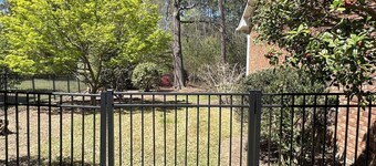 Pet Friendly Fenced In 4 BDRM 3 BA DT Cary Home