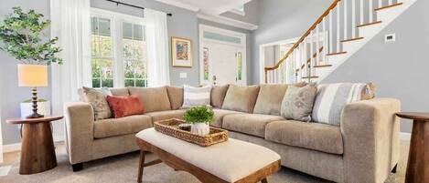 Téléviseur, foyer, bureau