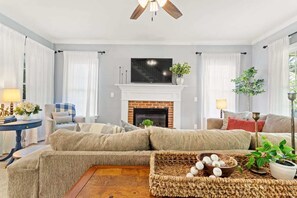 TV, fireplace, offices