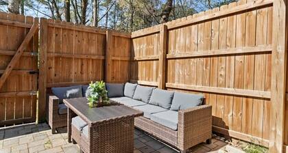 Upscale|Dog Friendly|PNC|NC State|Fenton