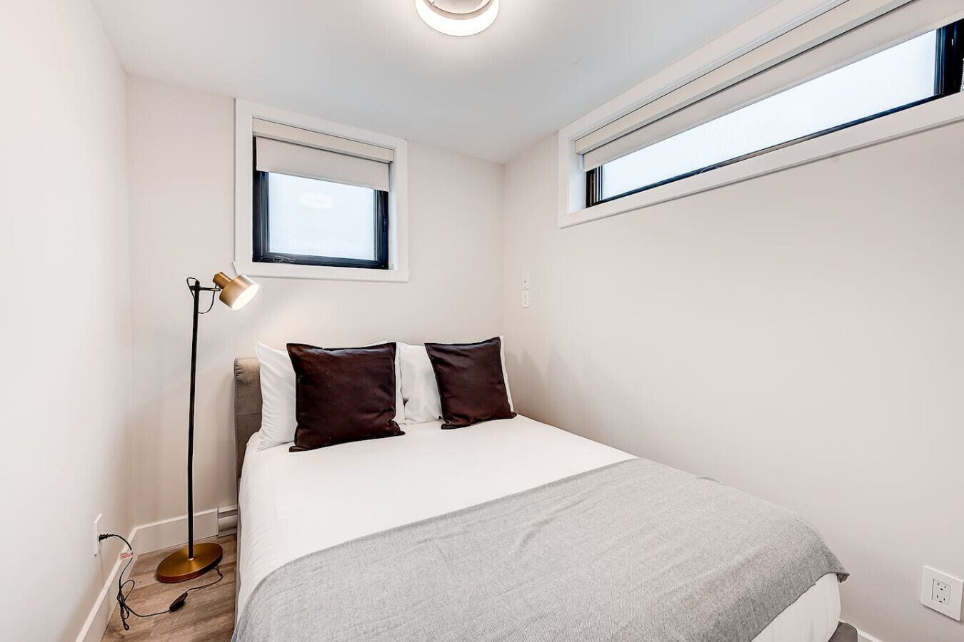 2 chambres, fer et planche à repasser, lit parapluie, Wi-Fi gratuit