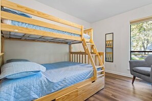 3 Schlafzimmer, Bügeleisen/Bügelbrett, Reisekinderbett, WLAN