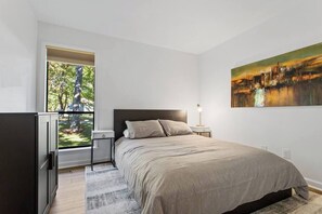 3 bedrooms, iron/ironing board, travel cot, WiFi