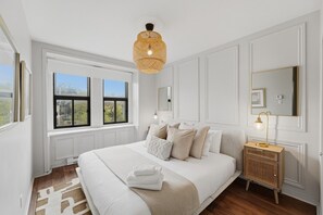 2 Schlafzimmer, Schreibtisch, Bügeleisen/Bügelbrett, kostenloses WLAN