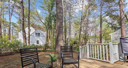 EV Charger|King Bed|Pets OK|Bond Lake