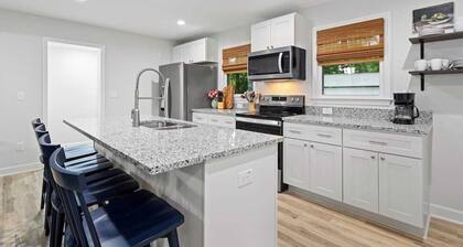 Fenced In|Updated|Pets OK|3 Bed 2 Bath|Walkable DT
