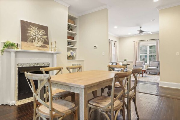 Dining - Classic & Beautiful|DT Durham|3 Bed|2.5 Ba|Pets OK (Durham)