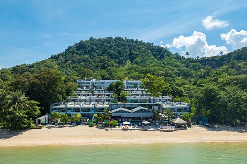 Phuket Moonlit Bay Seaview Resort&Spa