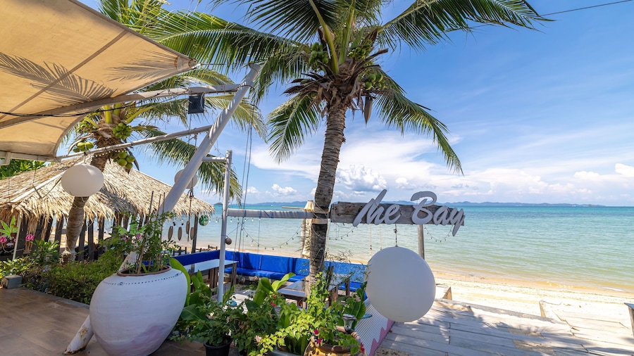 Phuket Moonlit Bay Seaview Resort&Spa