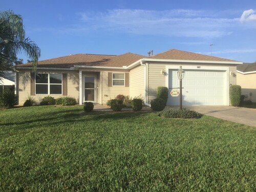 3-bedroom house in charming The Villages with WiFi, AC