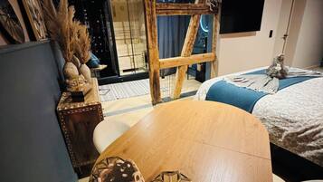 1 habitación, caja de seguridad en la habitación, escritorio y wifi