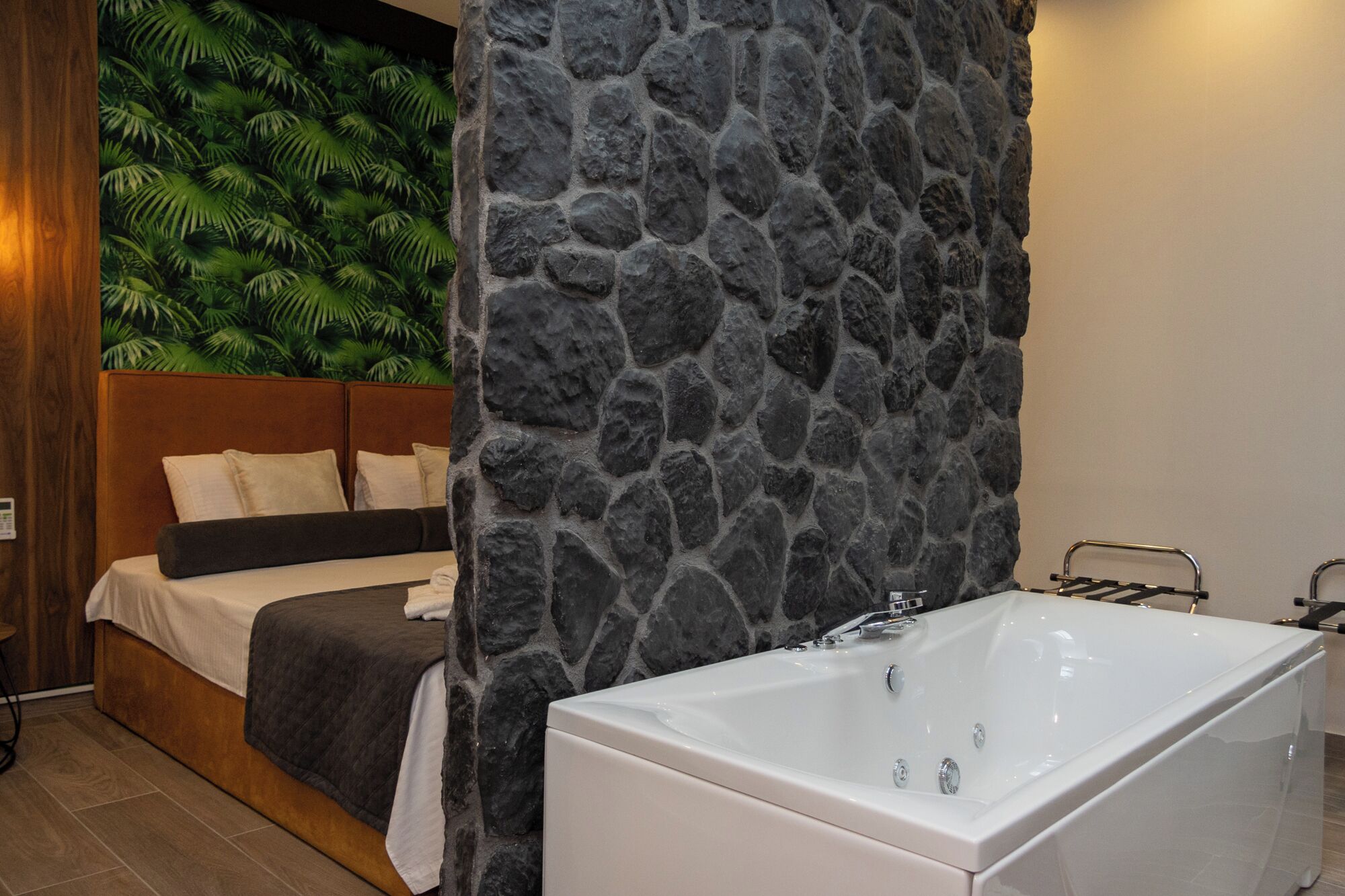 1 bedroom, soundproofing, free WiFi