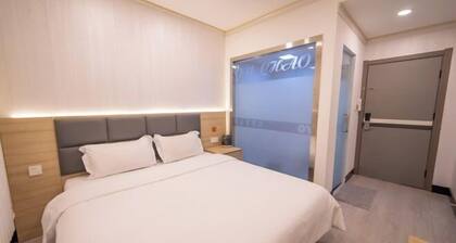 Huayi Hotel(Tianjin Dongli Development Zone National Convention and Exhibition Center Store)