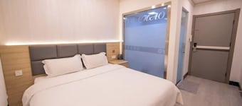 Huayi Hotel(Tianjin Dongli Development Zone National Convention and Exhibition Center Store)