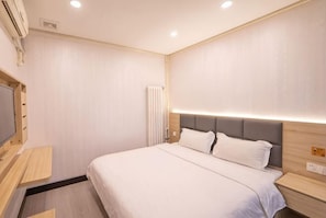 Room - Huayi Hotel(Tianjin Dongli Development Zone National Convention and Exhibition Center Store) (Tianjin)