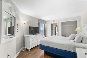 1 bedroom, desk, iron/ironing board, WiFi