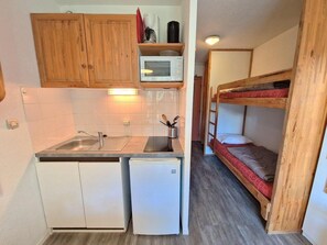 Fridge, oven - 30m from ski slopes, 3rd floor, balcony, tv, 20m², Valfréjus (Valfréjus)