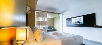 Manou Hotel