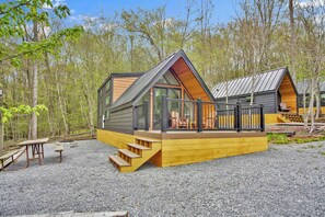 Terrace/patio - Canyon Hideway (Wellsboro)