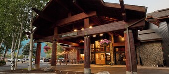 그래비티 하우스 빅 스카이