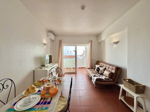 TV - ALBUFEIRA OCEAN VIEW 3 by HOMING (Albufeira)