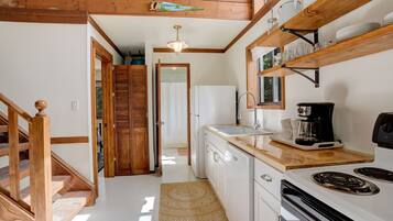 Oven, stovetop, dishwasher