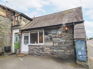 Exterior detail - 1 The Old Coach House (Ambleside)