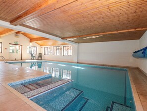 Una piscina techada