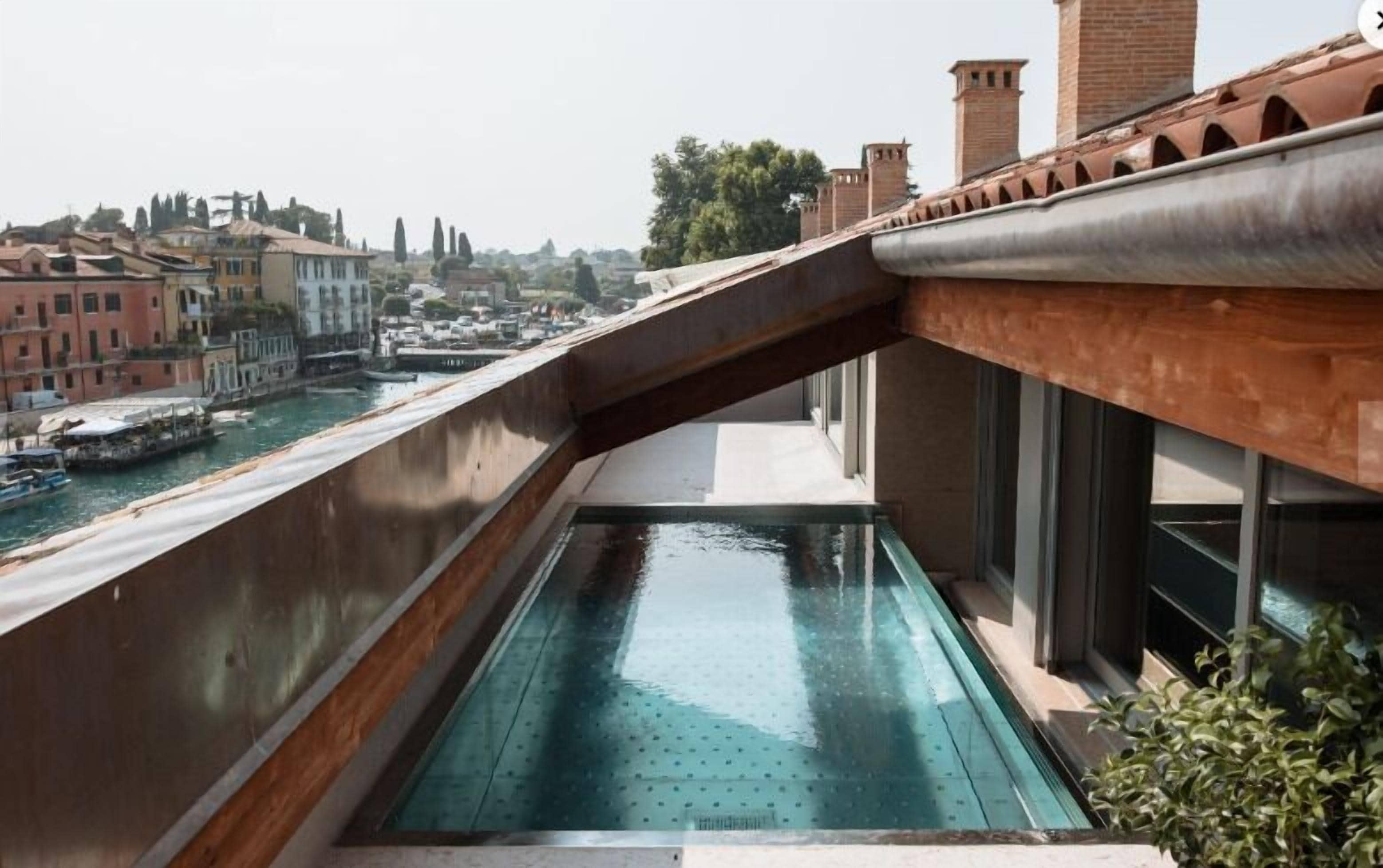 Luxury Penthouse, 2 Bedrooms, Sauna, Canal View | Terrace/patio