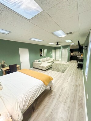 1 habitación, escritorio, wifi gratis y ropa de cama 