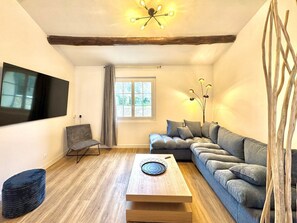 TV - La Sernhacoise, Saune, Game room, Garage (Sernhac)