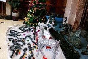 المنشأة من الداخل