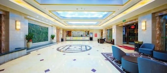 Landscape Hotel (Longyan Railway Station)