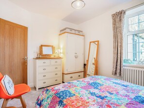 1 quarto, Wi-Fi de cortesia, roupa de cama