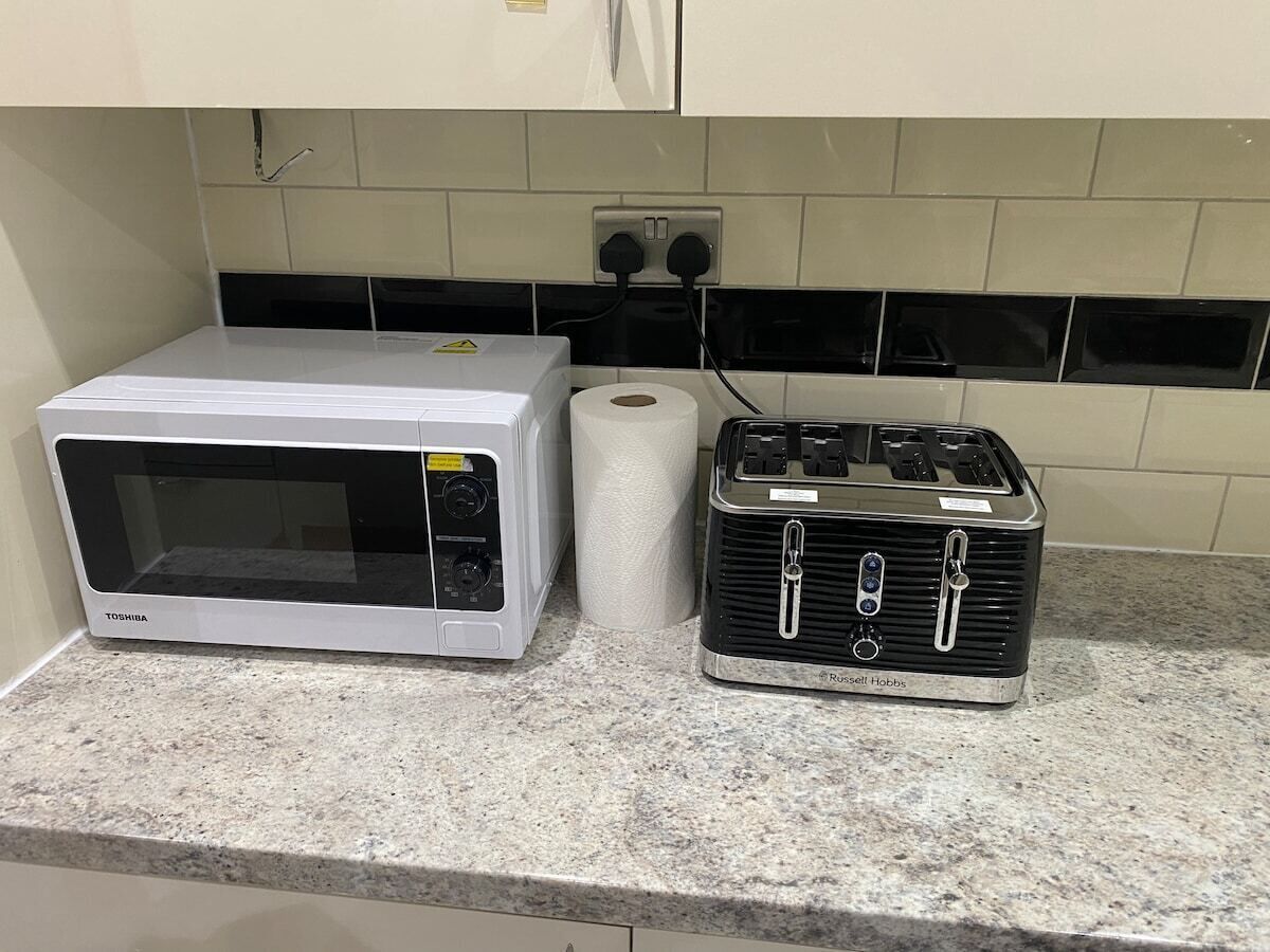 迷你雪櫃、微波爐、焗爐、爐具