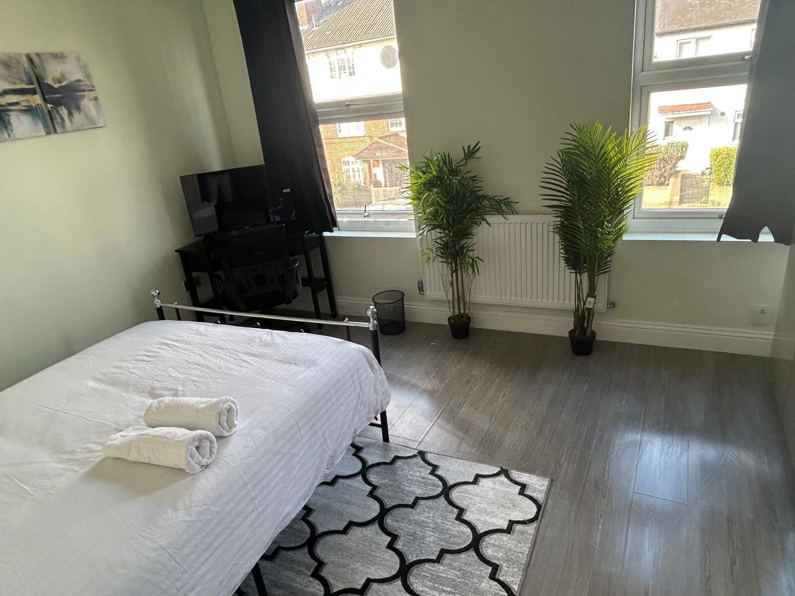 Double Room, Shared Bathroom (3) | Egyptian cotton sheets, premium bedding, memory foam beds